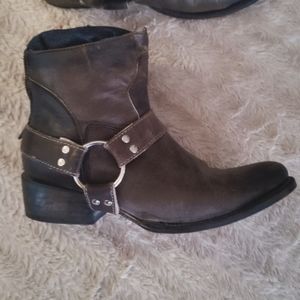 FREEBIRD BOOT BY STEVE SANTIAGO